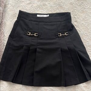 Vintage black pleated mini skirt Small